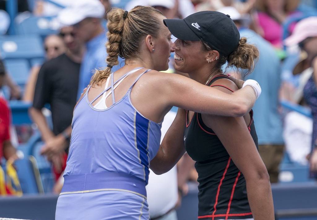 大比分获胜引发热议!,科维托娃在TL比赛中表现优异比赛高潮迭起 大比分获胜引发热议!,科维托娃在TL比赛中表现优异比赛高潮迭起