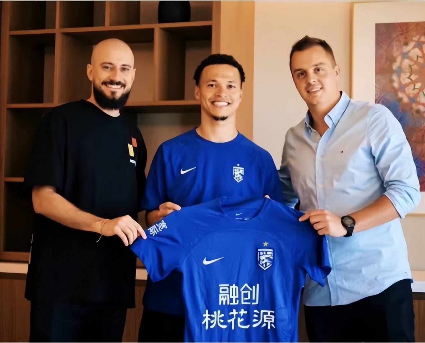 开云体育中国官网-包含加时末段武汉三镇备战英超，强势反弹细节曝光，态度坚定，阵容厚度经受考验的词条